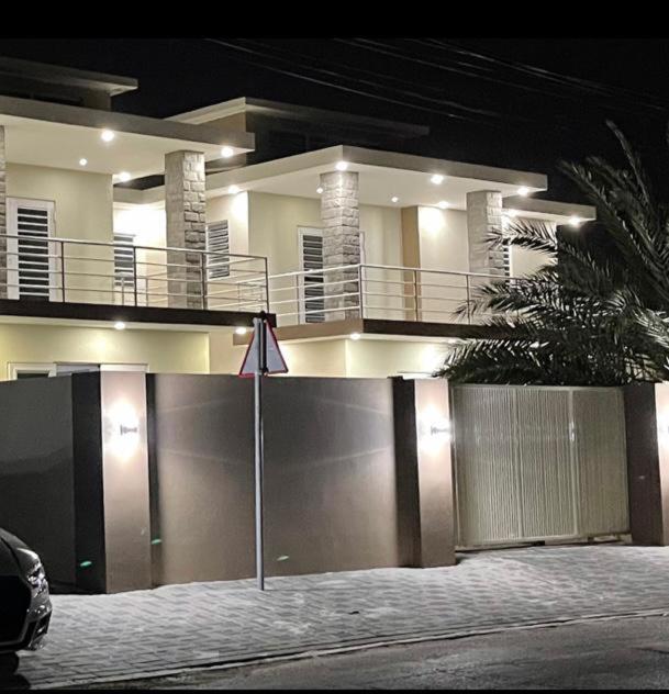 Fancy Apartments Willemstad Bagian luar foto